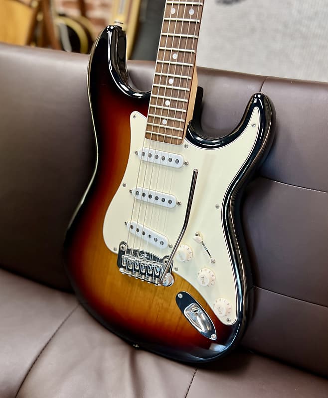 ギター G&L Tribute Series Legacy Tribute Series LEGACY HSS | G&L Musical Instruments