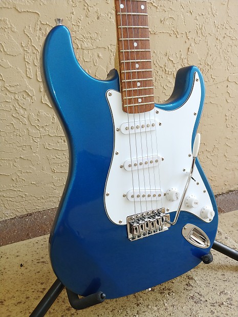 Crescent stratocaster new arrivals
