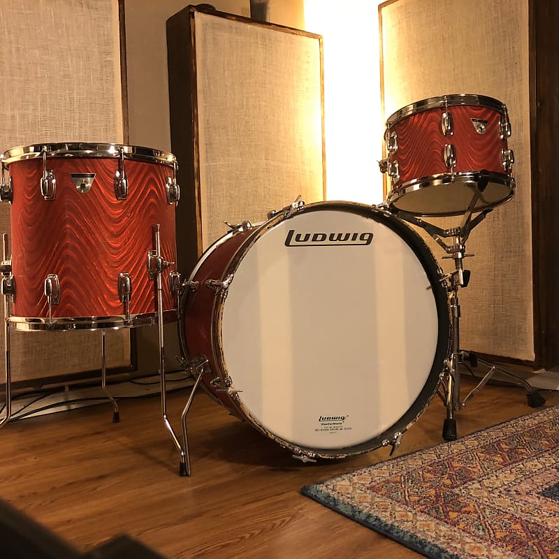 Ludwig Standard 1971 Rare Red Astro | Reverb