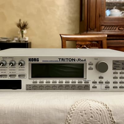 Korg Triton Rack + EXB-SCSI + Ram 48MB