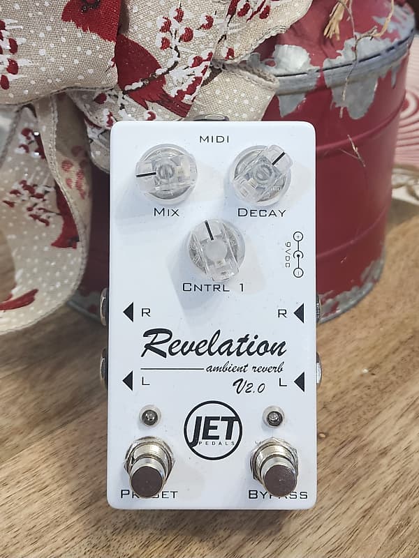 Jet Pedals Revelation 2.0 with Midi White Reverb