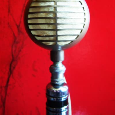 Vintage 1940's RCA MI-12017-G dynamic microphone Hi Z w cable & stand prop display Shure image 3