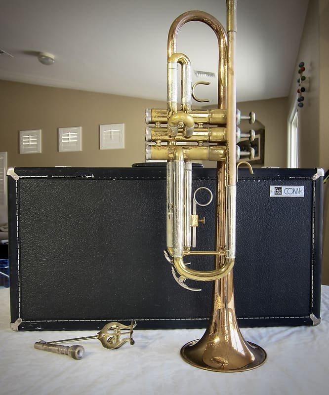 Olds Trumpet Unbranded Gold & Silver with Newer Conn Case Circa-1958-Gold & Silver image 1